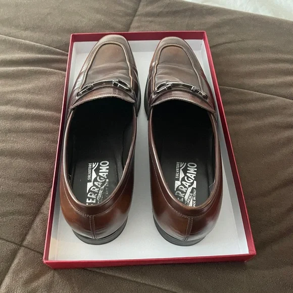 Ferragamo Dinamo Brown leather shoes - Worn only 3x - like  display picture 3